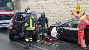 Brutto incidente stradale a Catanzaro, due feriti: uno trasportato in  ospedale (FOTO) | Calabria7