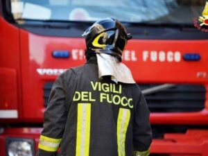 In fiamme l'abitazione di un avvocato a Cosenza, indagini in corso